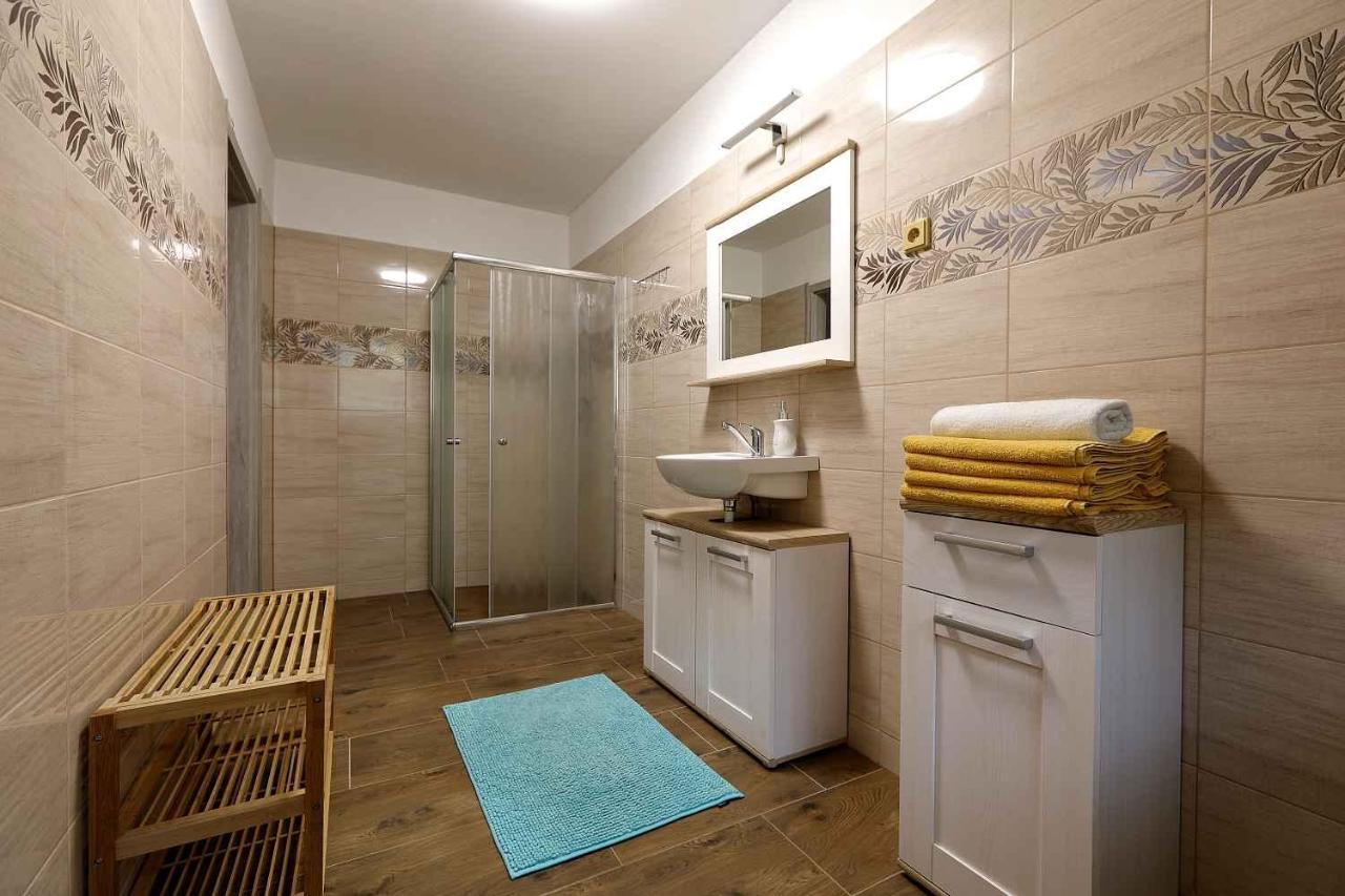 Apartmany Alliss הַרָכוֹב מראה חיצוני תמונה